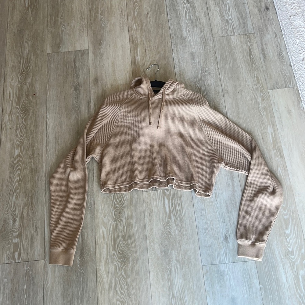 New cropped waffle sweater medium